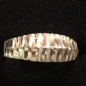 925 Sterling Silver Diamond cut Ring size 8.5